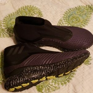 Men's  Adidas alphabounce shoes